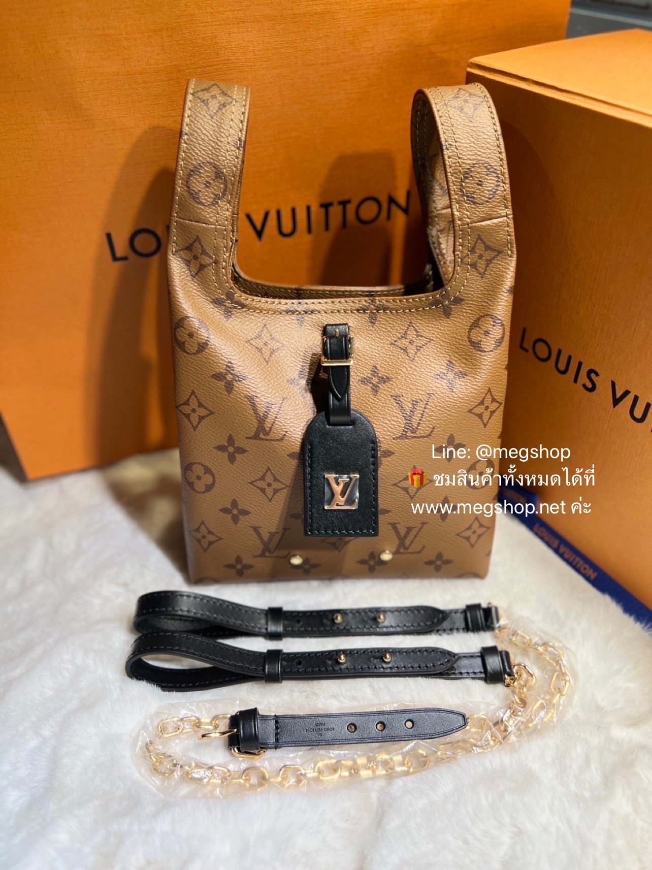 Louis Vuitton Locky Bb (21*17*8.5cm)